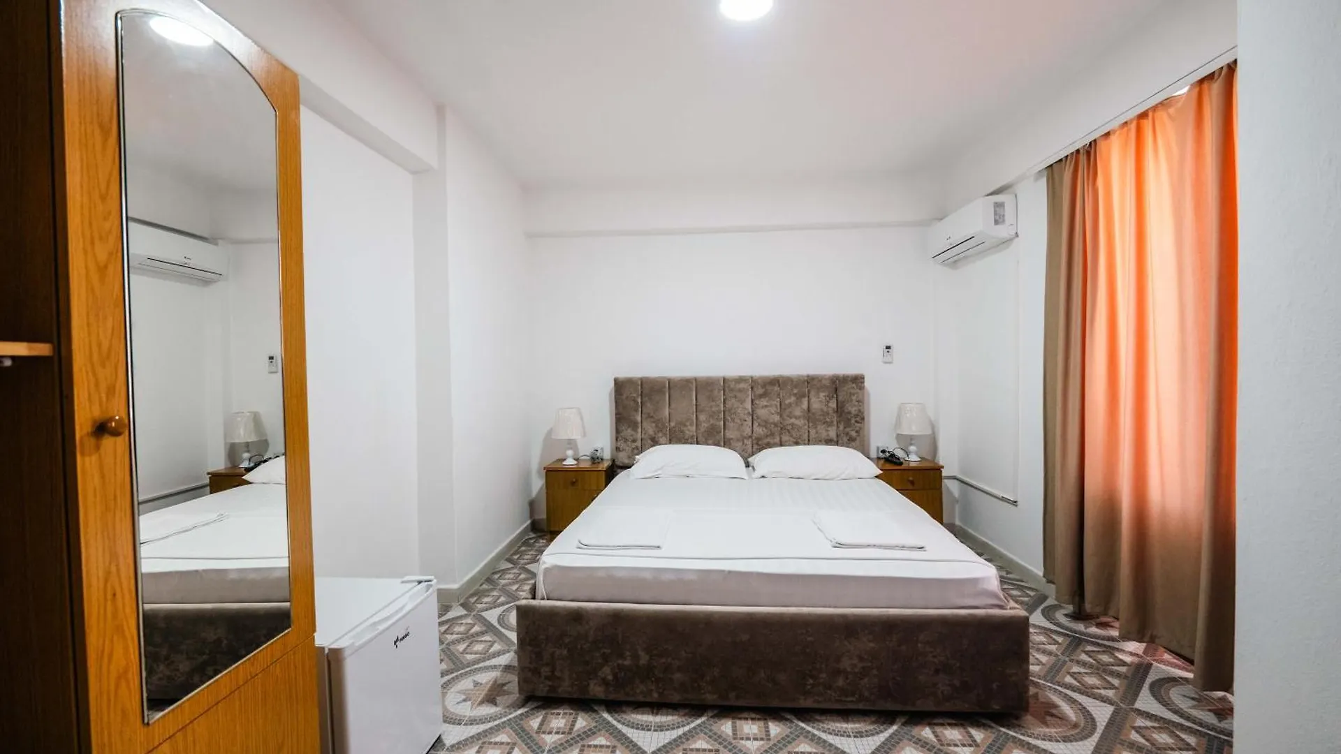 Lion Hotel Golem  Golem (Tirana)
